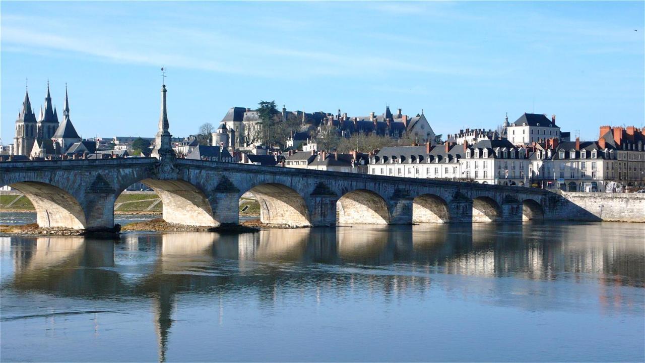Le Logis De L'Hermine Блуа Экстерьер фото